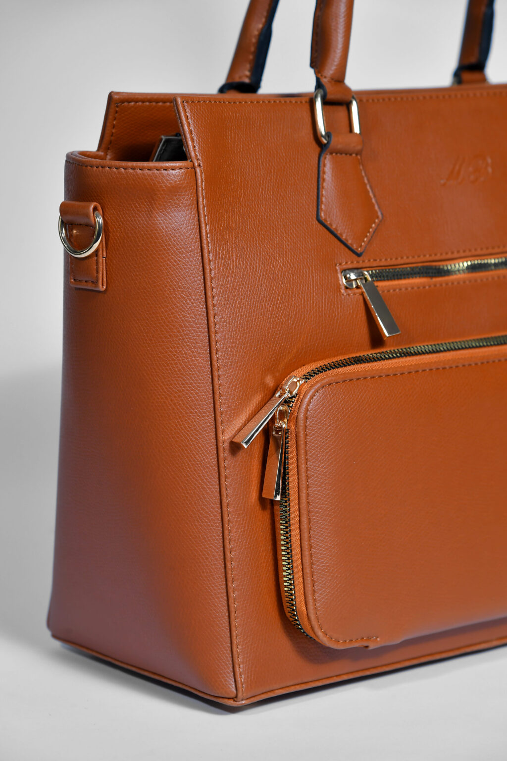 Butterfly sac camel
